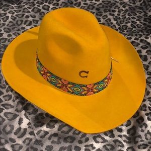 Charlie One Horse Gold Digger